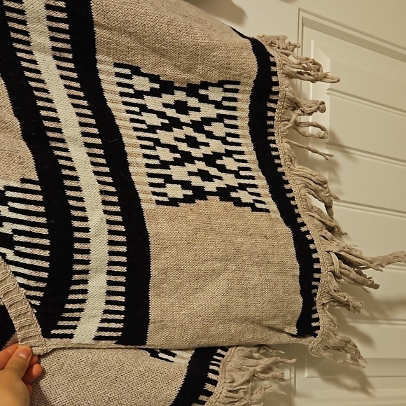 American Eagle Knit Cardigan Size S - Picture 4 of 5